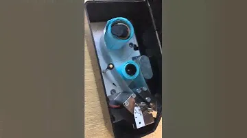 Принтер этикеток с автоматическим отделением этикетки и обратной намотки